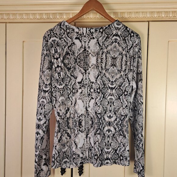 INC International Concepts NWT Snakeprint Keyhole Ruched Long Sleeve Top Sz XL - Picture 3 of 11
